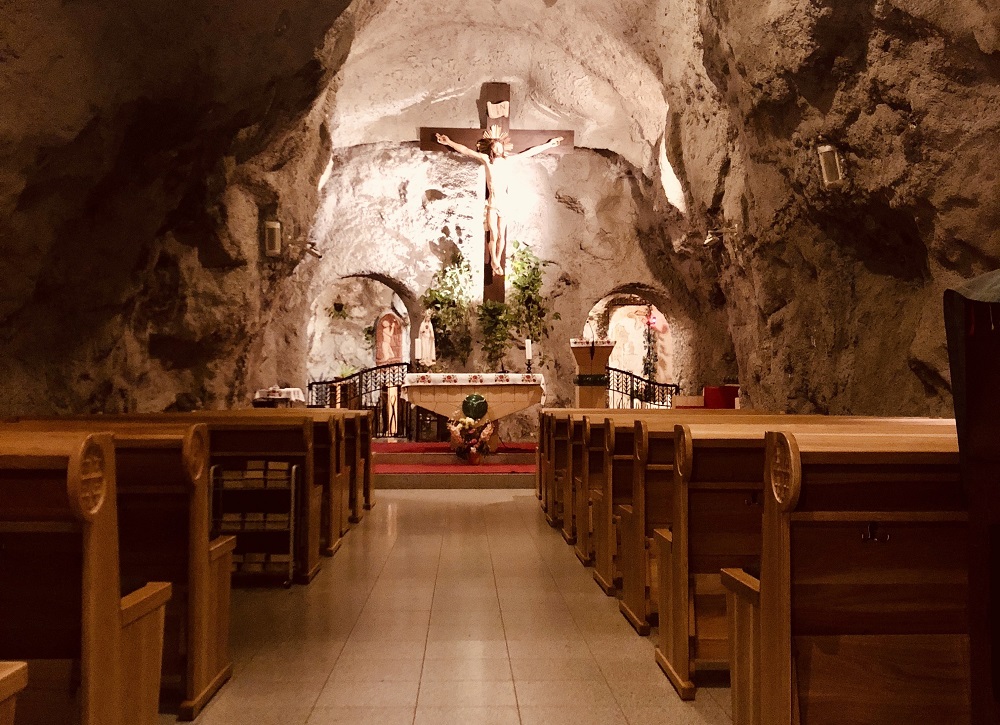 Sziklatemplom Budapest fohajo